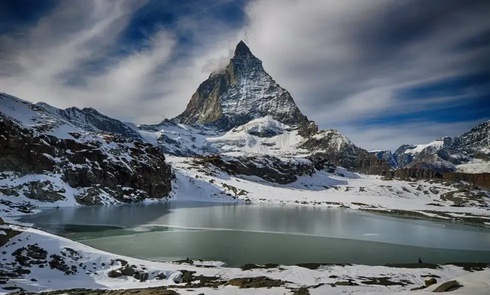 Driving Through the Wonderful Landscapes of Switzerland: The Importance of the E-vignette
