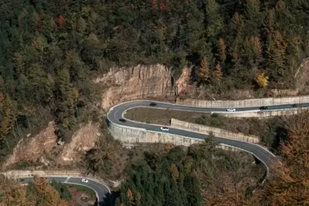 A new e-vignette motorway section is being built in Romania.